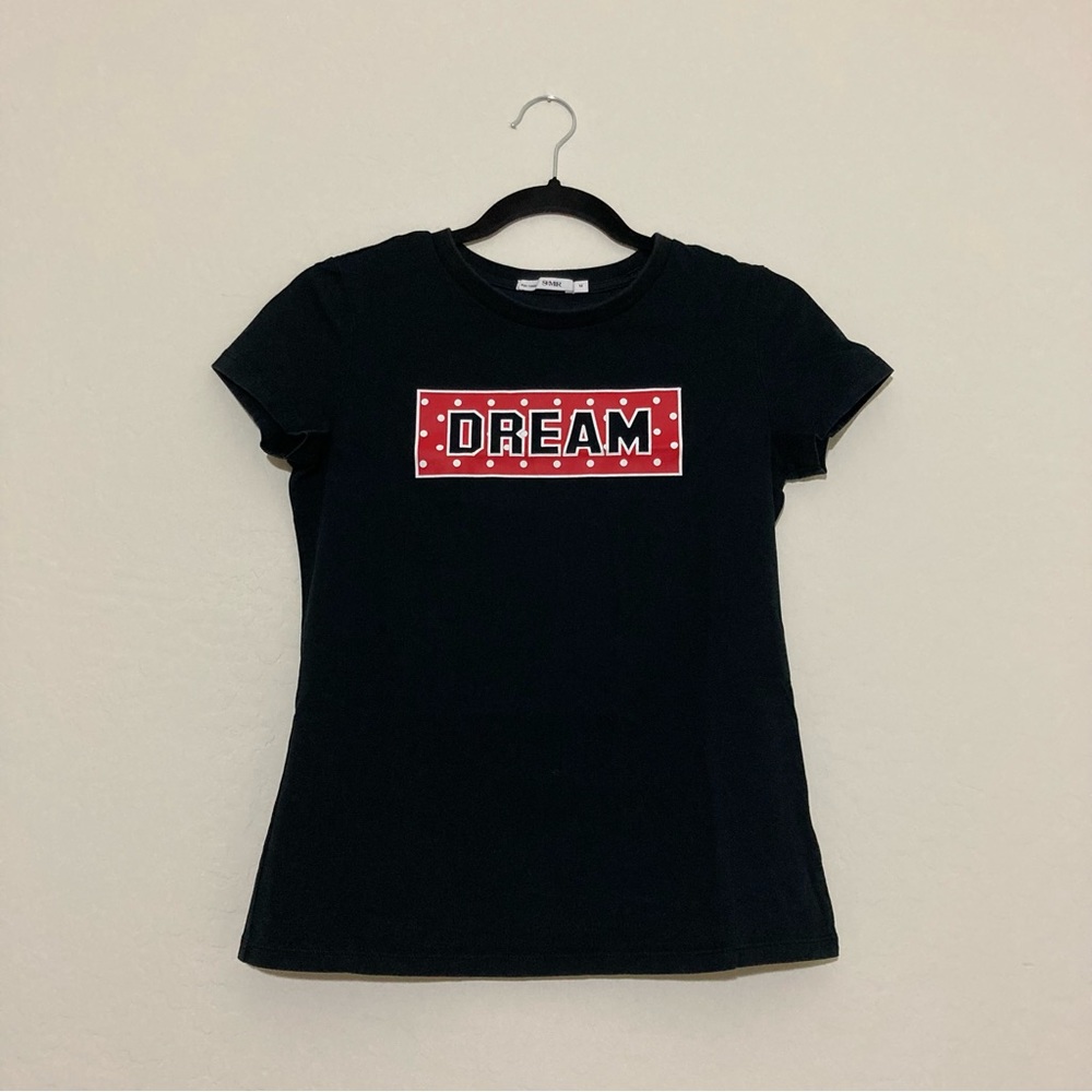 Black white-red polka dot 'DREAM' text short sleeve t-shirt